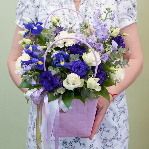 Цветочная композиция "фьюжин", артикул F1287699 - 5800 рублей, доставка по городу. Flawery - доставка цветов