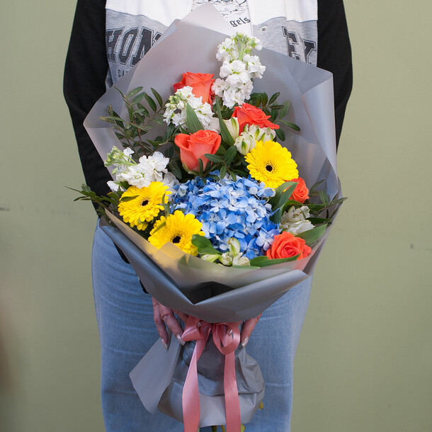 Букет цветов "деминор", артикул F1291600 - 7700 рублей, доставка по городу. Flawery - доставка цветов