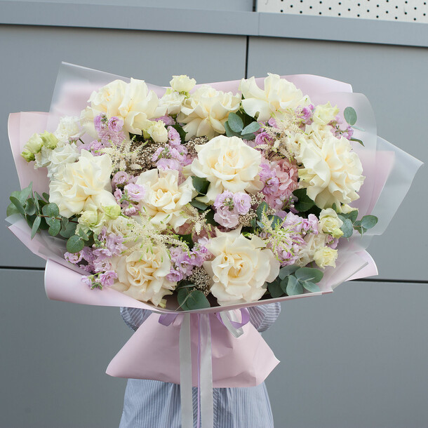 Букет цветов "верона", артикул F1307956 - 21500 рублей, доставка по городу. Flawery - доставка цветов