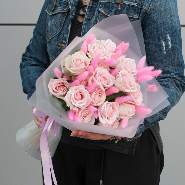 Букет цветов "розовый десерт", артикул F1324830 - 6200 рублей, доставка по городу. Flawery - доставка цветов