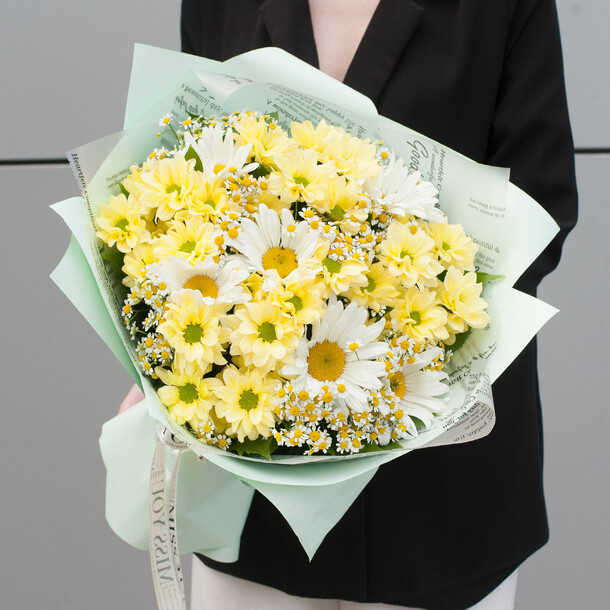 Букет цветов "лучик", артикул F1446802 - 9550 рублей, доставка по городу. Flawery - доставка цветов