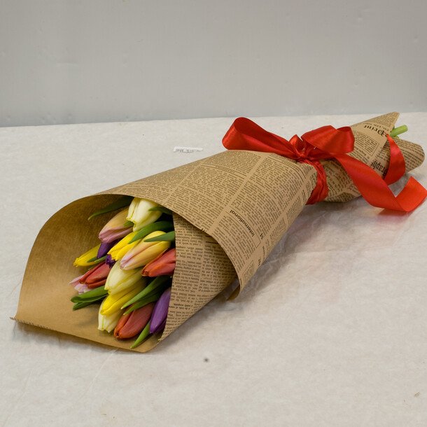 Букет тюльпанов "тюльпаномания", артикул F3644 - 4200 рублей, доставка по городу. Flawery - доставка цветов