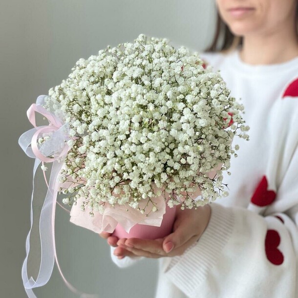 Милая гипсофила в коробочке 🌸, артикул F1360283 - 4455 рублей, доставка по городу. Flawery - доставка цветов