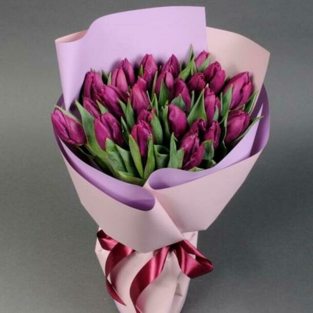 Фиолетовые тюльпаны, артикул F1391594 - 8723 рублей, доставка по городу. Flawery - доставка цветов