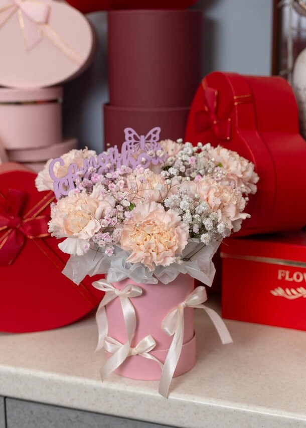 Моно из диантуса, артикул F1380053 - 2600 рублей, доставка по городу. Flawery - доставка цветов