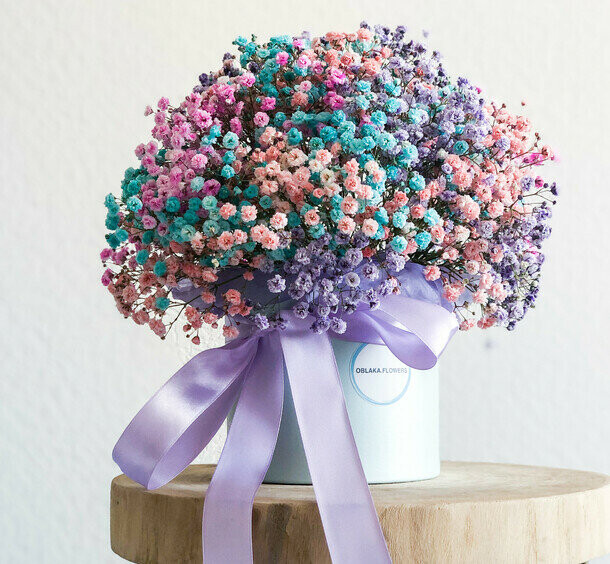 Гипсофила в шляпной коробке, артикул F1454039 - 2545 рублей, доставка по городу. Flawery - доставка цветов