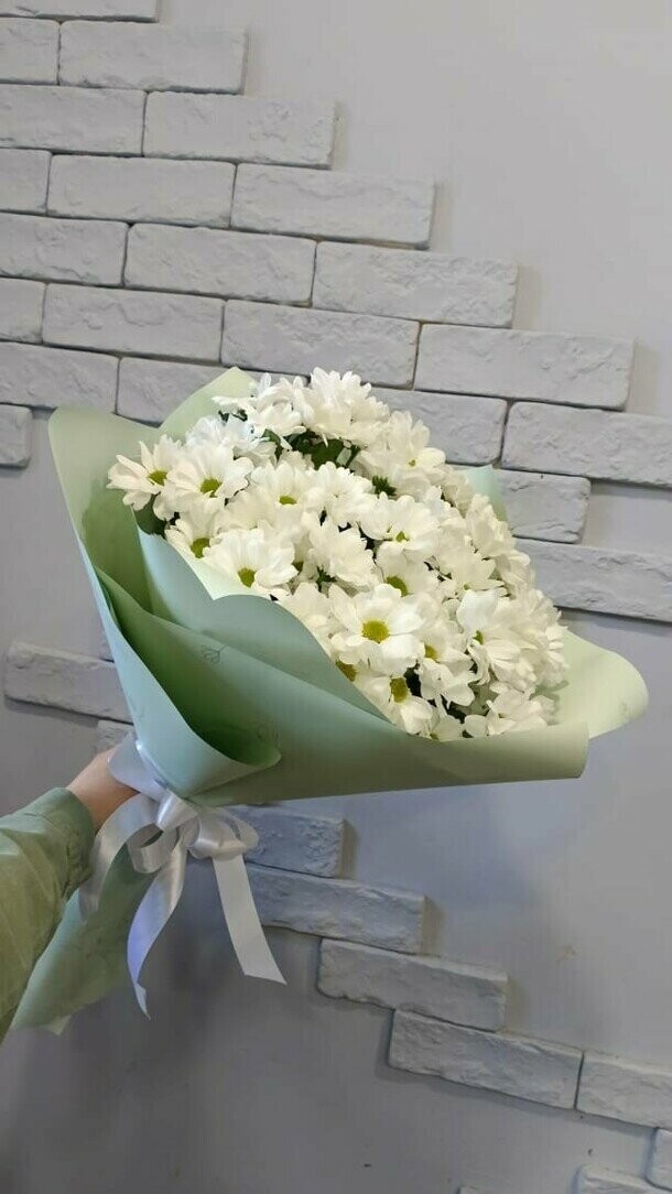 Хризантемы кустовые 7 шт, артикул F1457109 - 5050 рублей, доставка по городу. Flawery - доставка цветов