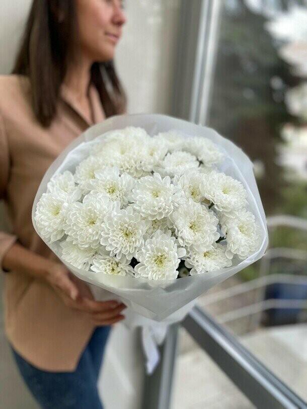 Букет из хризантем, артикул F1524273 - 3901 рублей, доставка по городу. Flawery - доставка цветов