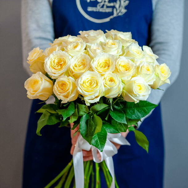 Садовые розы кендилайт, 1688, артикул F1521757 - 9690 рублей, доставка по городу. Flawery - доставка цветов