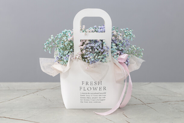 Гипсофила в сумочке, артикул F1367608 - 2449 рублей, доставка по городу. Flawery - доставка цветов