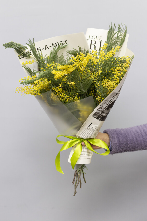 Ароманый букет из мимозы, артикул F1370921 - 2500 рублей, доставка по городу. Flawery - доставка цветов