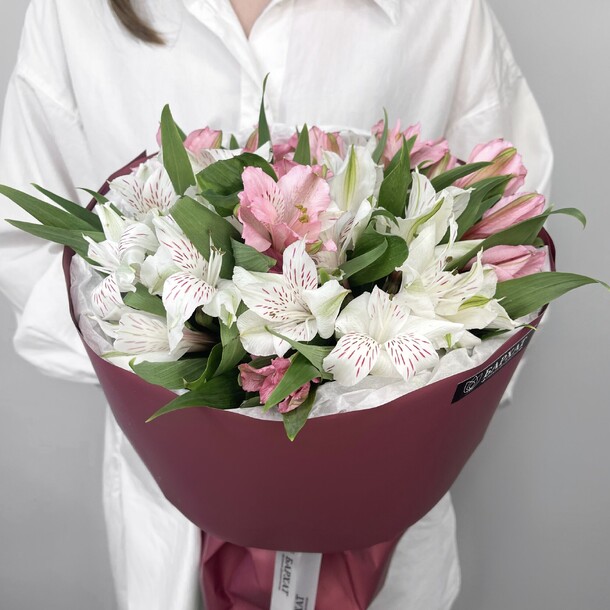 Цветочный букет, монобукет яркие эмоции, артикул F1309281 - 3490 рублей, доставка по городу. Flawery - доставка цветов