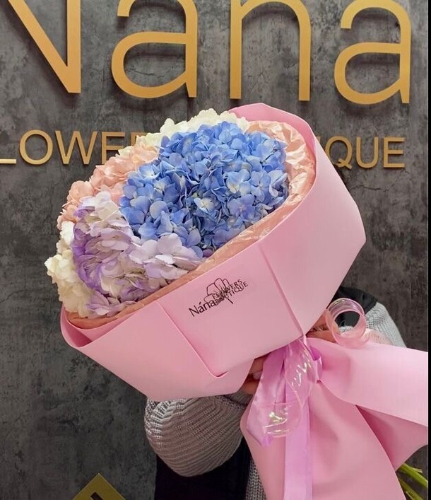 Букет из пышных гортензий, артикул F1476252 - 5203 рублей, доставка по городу. Flawery - доставка цветов