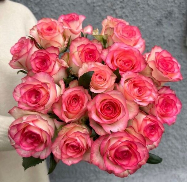 Монобукет из роз, артикул F1305944 - 5500 рублей, доставка по городу. Flawery - доставка цветов