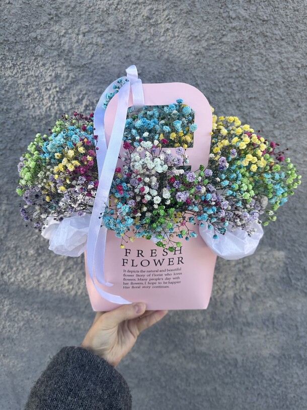 Яркая композиция из гипсофилы, артикул F1330116 - 3182 рублей, доставка по городу. Flawery - доставка цветов