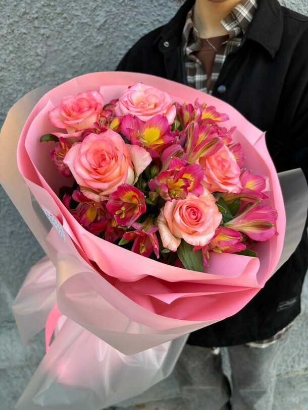 Кукольный букетик, артикул F1331665 - 3600 рублей, доставка по городу. Flawery - доставка цветов