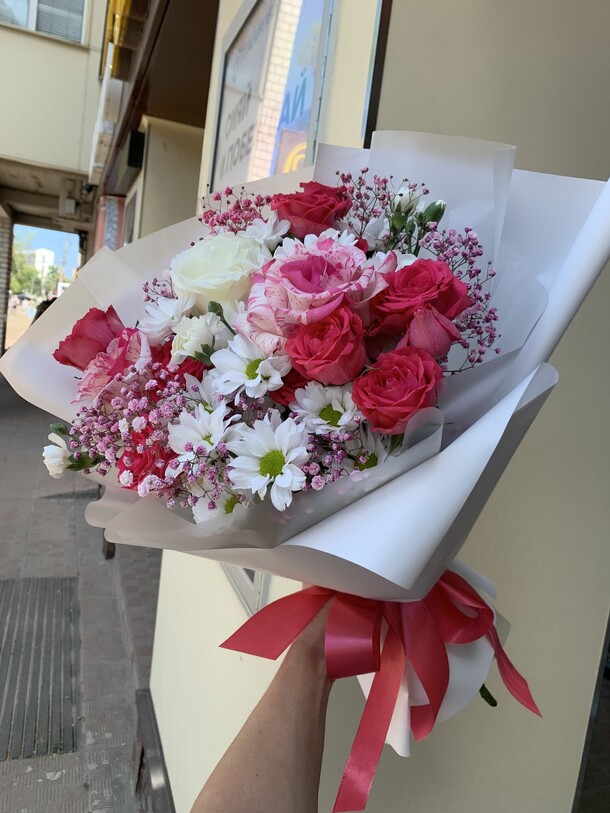 Шикарный, артикул F1450687 - 6590 рублей, доставка по городу. Flawery - доставка цветов