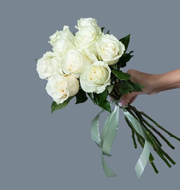 9 белых роз, артикул F1491084 - 3850 рублей, доставка по городу. Flawery - доставка цветов