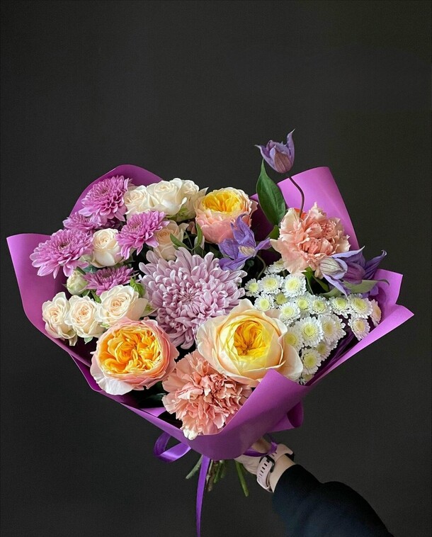 Букет "мамин сад", артикул F1492431 - 4600 рублей, доставка по городу. Flawery - доставка цветов