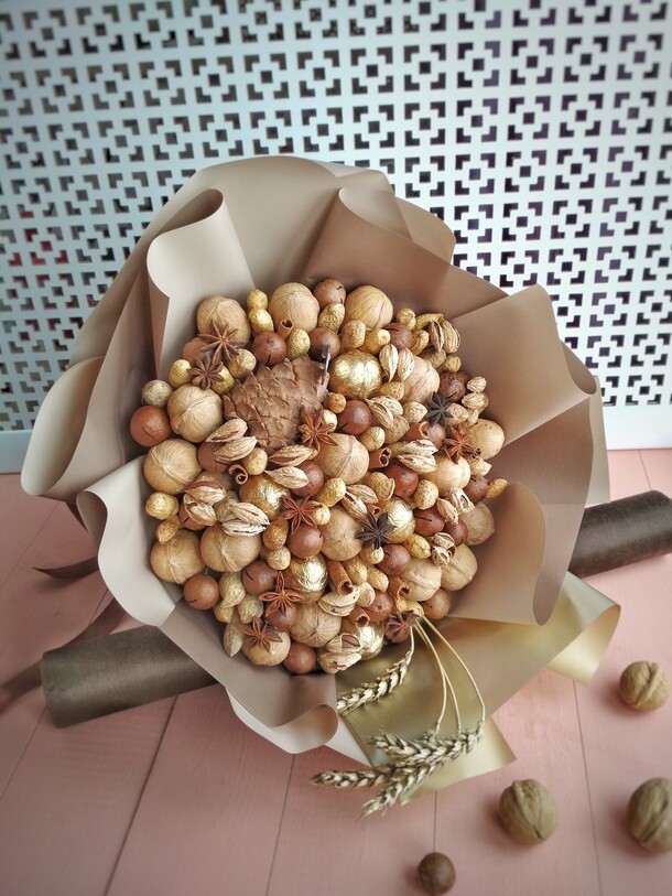 Ореховый букет, артикул F1366575 - 8580 рублей, доставка по городу. Flawery - доставка цветов