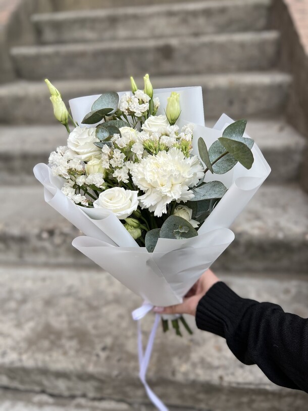 Букет пушинка, артикул F1117564 - 2937 рублей, доставка по городу. Flawery - доставка цветов