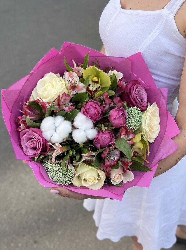 Букет розовый фламинго, артикул F1132853 - 5900 рублей, доставка по городу. Flawery - доставка цветов