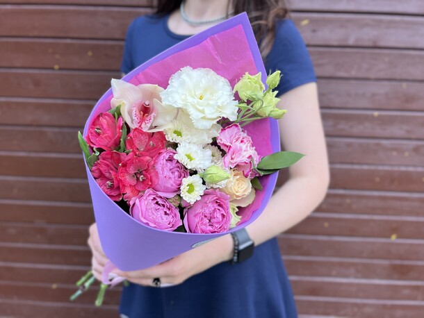 Букет сказка, артикул F1201338 - 3400 рублей, доставка по городу. Flawery - доставка цветов