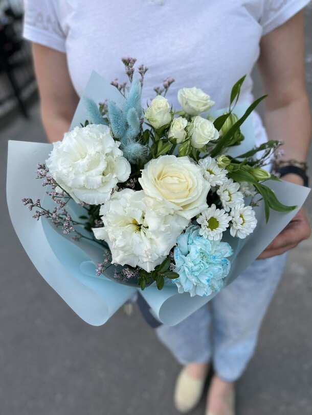 Букет юность, артикул F1205398 - 2816 рублей, доставка по городу. Flawery - доставка цветов