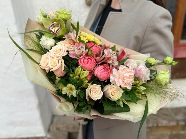 Букет магнолия, артикул F1224454 - 5994 рублей, доставка по городу. Flawery - доставка цветов