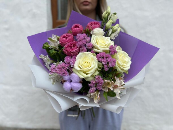 Букет  милый друг, артикул F1276460 - 4289 рублей, доставка по городу. Flawery - доставка цветов