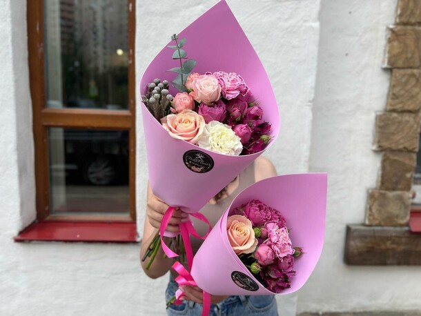 Цветочный дуэт маме с дочкой, артикул F1286985 - 5610 рублей, доставка по городу. Flawery - доставка цветов