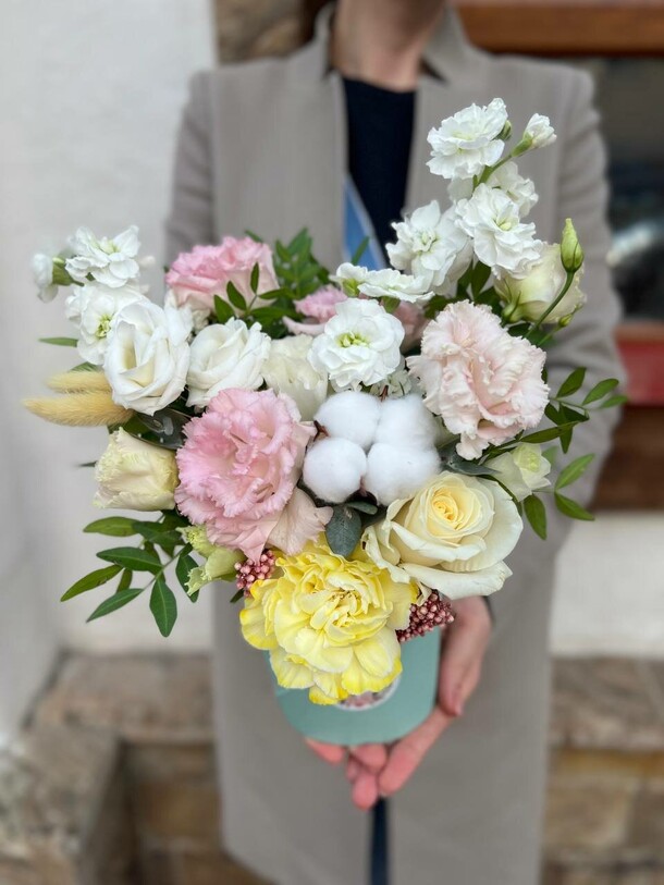 Цветочная композиция герда, артикул F1290386 - 3739 рублей, доставка по городу. Flawery - доставка цветов