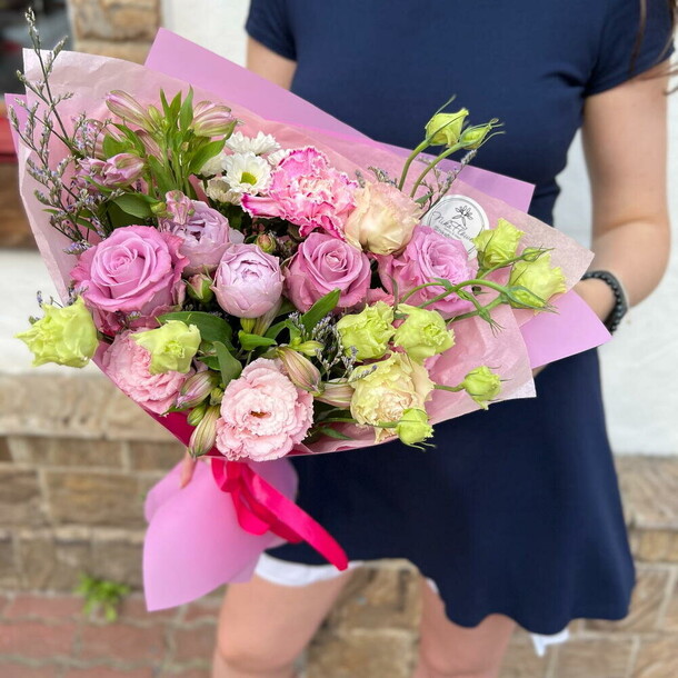 Букет романтическая симфония, артикул F1295244 - 4950 рублей, доставка по городу. Flawery - доставка цветов