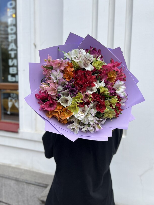 Прекрасный микс альстромерий, артикул F1417898 - 6500 рублей, доставка по городу. Flawery - доставка цветов