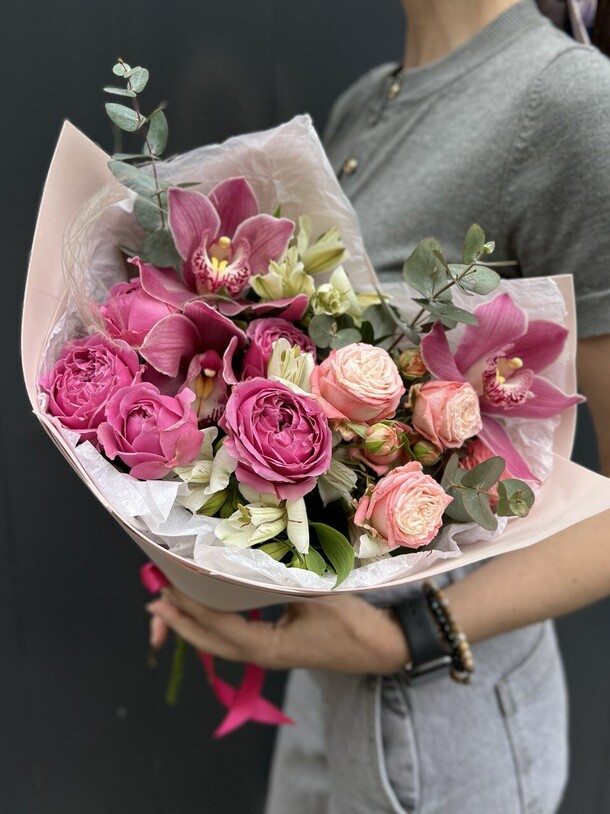 Букет маленький принц, артикул F1417951 - 4274 рублей, доставка по городу. Flawery - доставка цветов