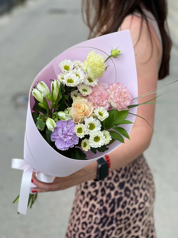 Букет фея, артикул F89780 - 3135 рублей, доставка по городу. Flawery - доставка цветов