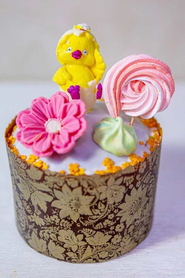 Куличи с цыплят, артикул F1401437 - 1750 рублей, доставка по городу. Flawery - доставка цветов