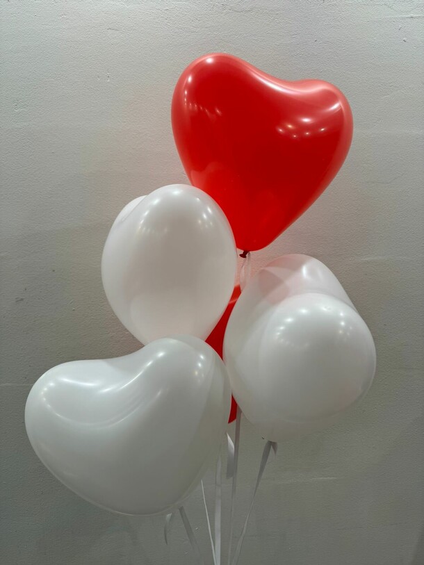 Сердечный вихрь - латексные сердца, артикул F1372960 - 1650 рублей, доставка по городу. Flawery - доставка цветов