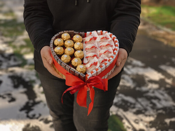 Сладость в радость, артикул F1388169 - 4250 рублей, доставка по городу. Flawery - доставка цветов