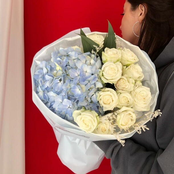 Авторский букет "ариэль", артикул F1367859 - 3545 рублей, доставка по городу. Flawery - доставка цветов