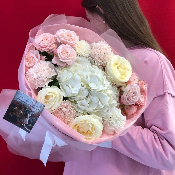 Авторский букет "лидия", артикул F1367868 - 5273 рублей, доставка по городу. Flawery - доставка цветов