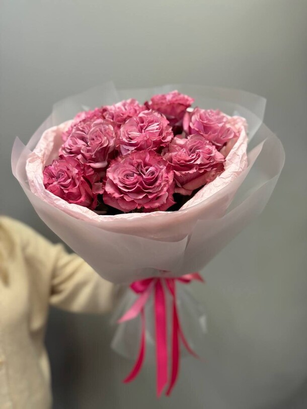 Букет из 9 пионовидных роз, артикул F1369282 - 5390 рублей, доставка по городу. Flawery - доставка цветов