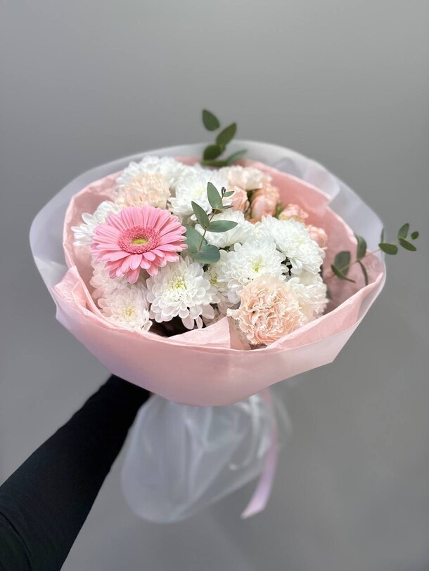 Букет «нежность», артикул F1370330 - 3850 рублей, доставка по городу. Flawery - доставка цветов