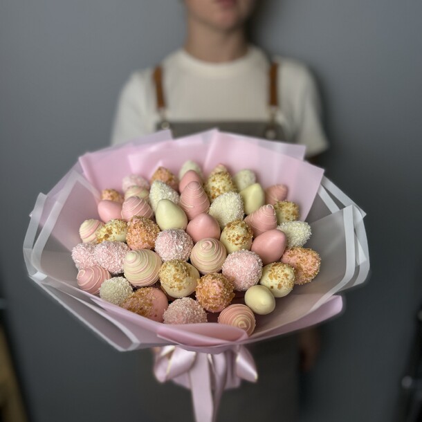 Клубника в шоколаде букет l, артикул F1375404 - 13200 рублей, доставка по городу. Flawery - доставка цветов