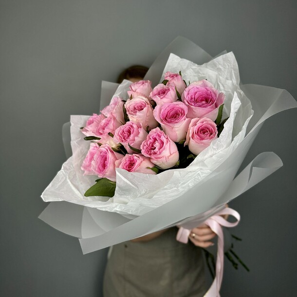 Букет 15 одноголовых роз, артикул F1375950 - 5900 рублей, доставка по городу. Flawery - доставка цветов