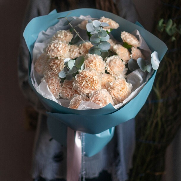 Букет из нежныйх диантусов, артикул F1400625 - 6325 рублей, доставка по городу. Flawery - доставка цветов