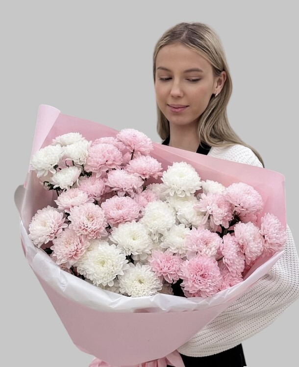 Моно букет из кустовых хризантем, артикул F1367798 - 5600 рублей, доставка по городу. Flawery - доставка цветов