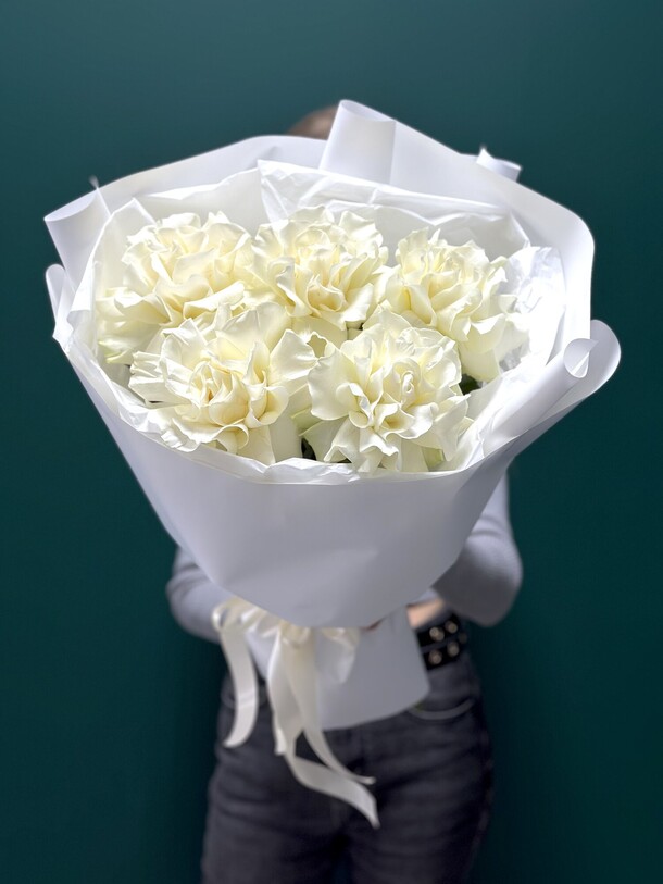 Белые французские кружевные розы, артикул F1395790 - 3450 рублей, доставка по городу. Flawery - доставка цветов