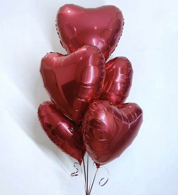 Фонтан из красных сердец, артикул F1402426 - 2450 рублей, доставка по городу. Flawery - доставка цветов