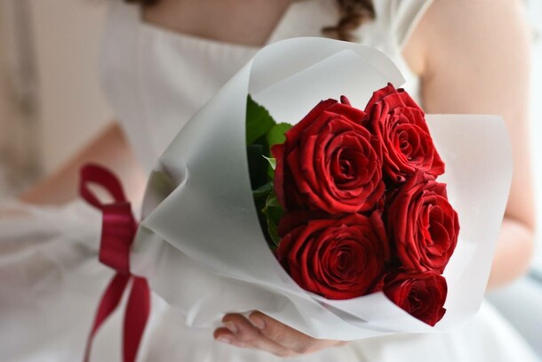 Для нее, артикул F1371019 - 3795 рублей, доставка по городу. Flawery - доставка цветов